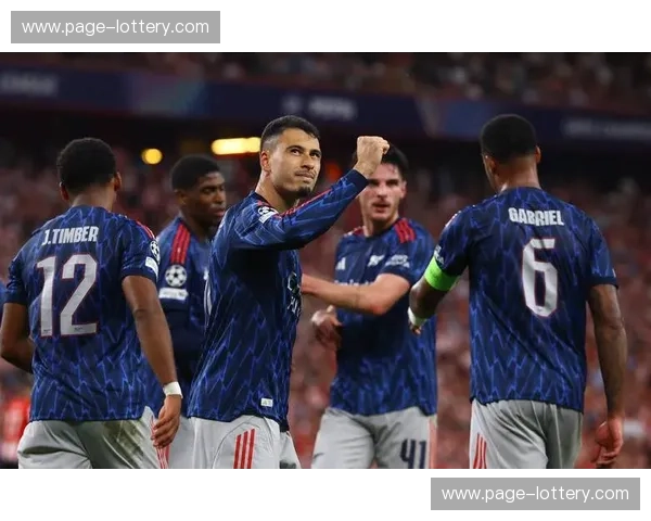 巴西边锋马丁内利受重视 阿森纳球员竞争左路轮换位置 巴西边锋马丁内利受重视 阿森纳球员竞争左路轮换位置